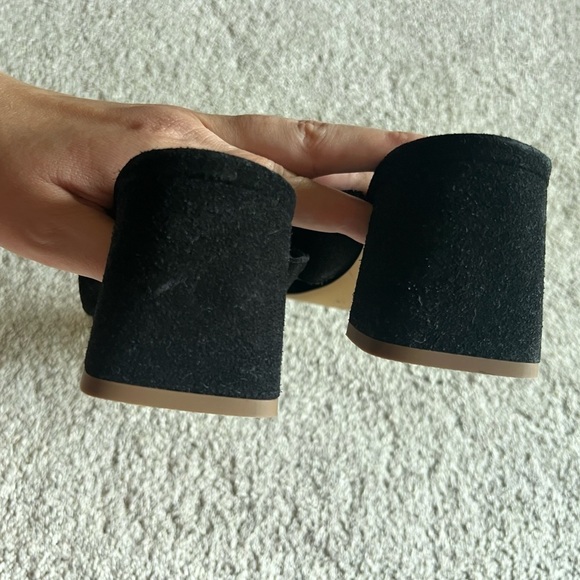 New Lamica Block Heel Sandals Size 40 Black Open Toe Suede Leather pumps - Picture 4 of 6